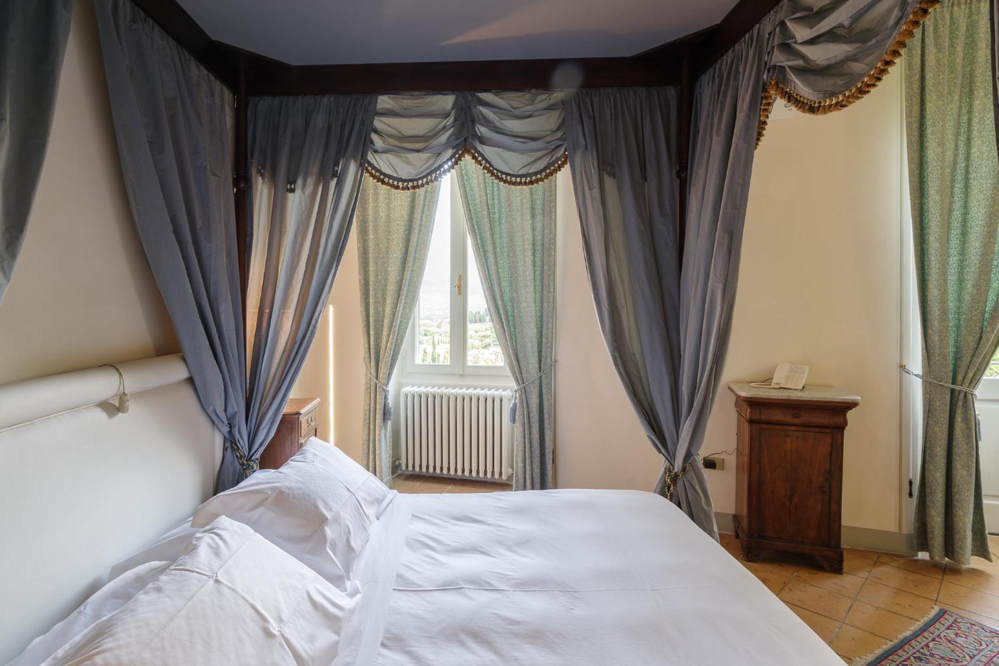 Palazzo Dragoni Hotell Spoleto Eksteriør bilde