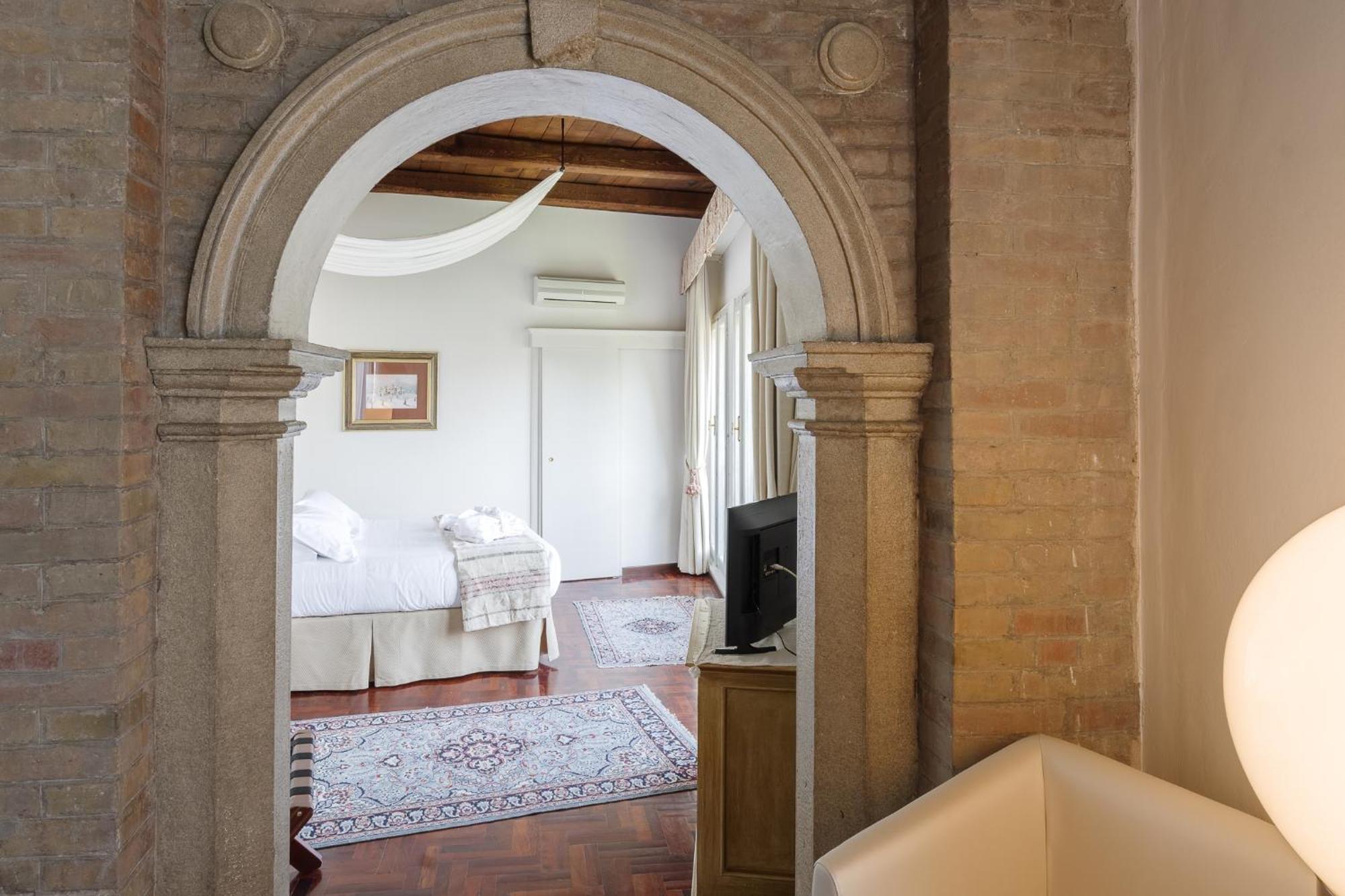 Palazzo Dragoni Hotell Spoleto Eksteriør bilde